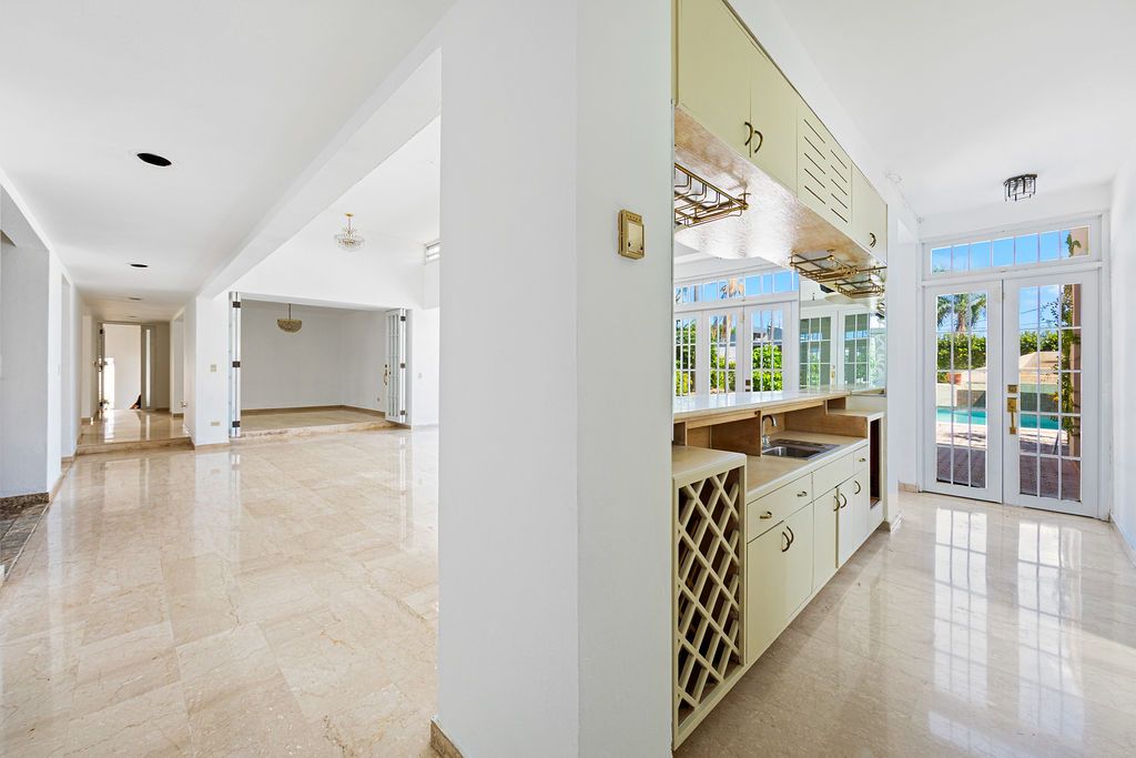 next background image