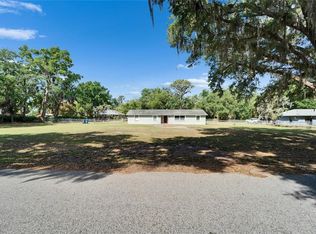 8211 Edison Rd, Lithia, FL 33547