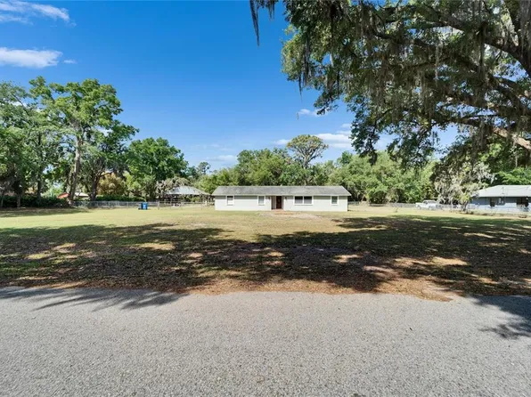 8211 Edison Rd, Lithia, FL 33547