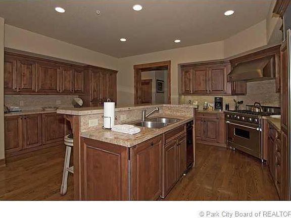 3rd image of 2280 Deer Valley Dr #321