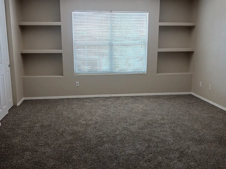 7600 Red Finch Ct NW — Photo 3