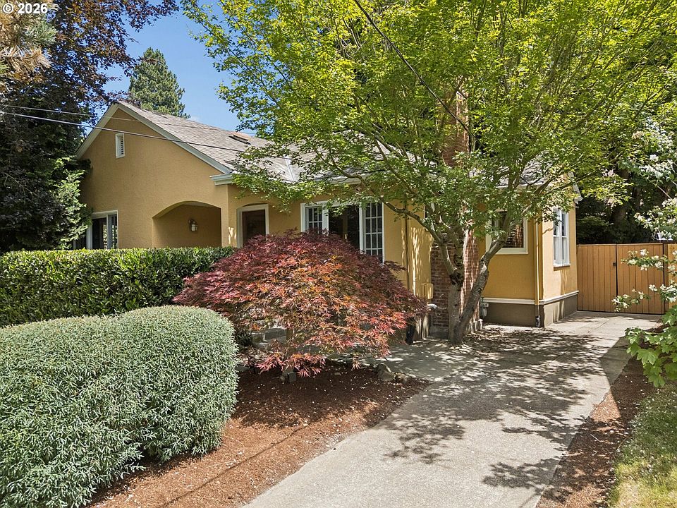 1st image of 2946 NE 8th Ave