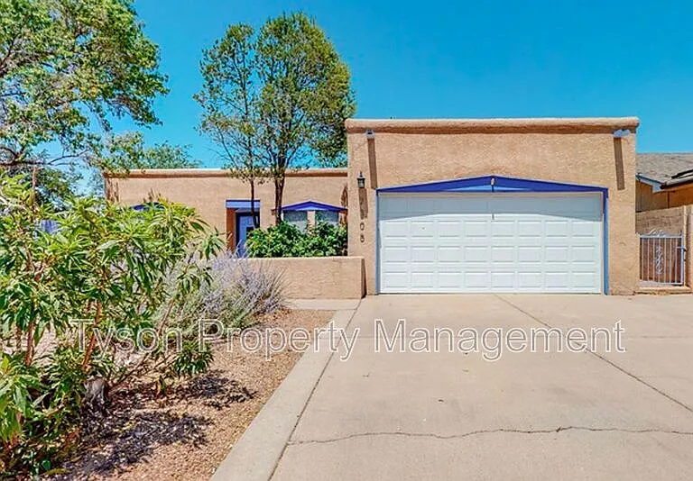 7305 Mayflower Rd NE — Photo 1