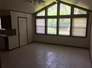 418 Hubert St, Webster, TX 77598