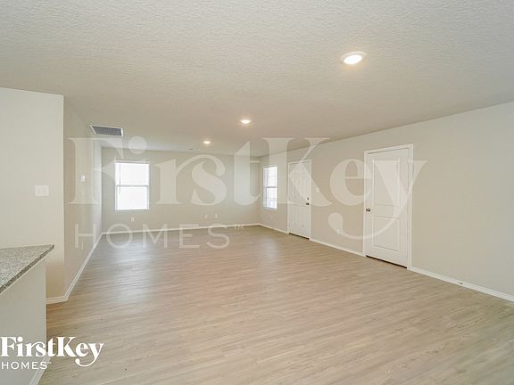 4th image of 10762 Prusiner Dr