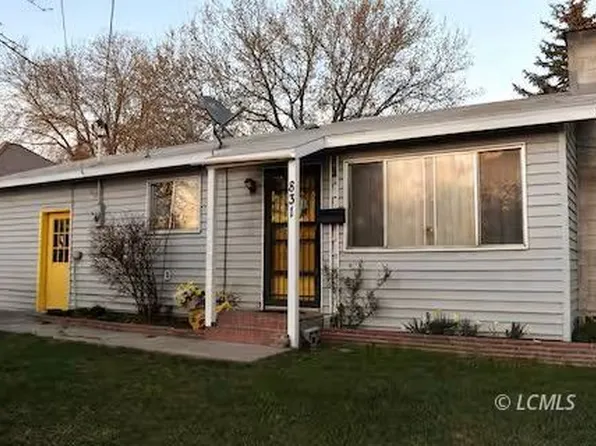 831 S G St, Lakeview, OR 97630