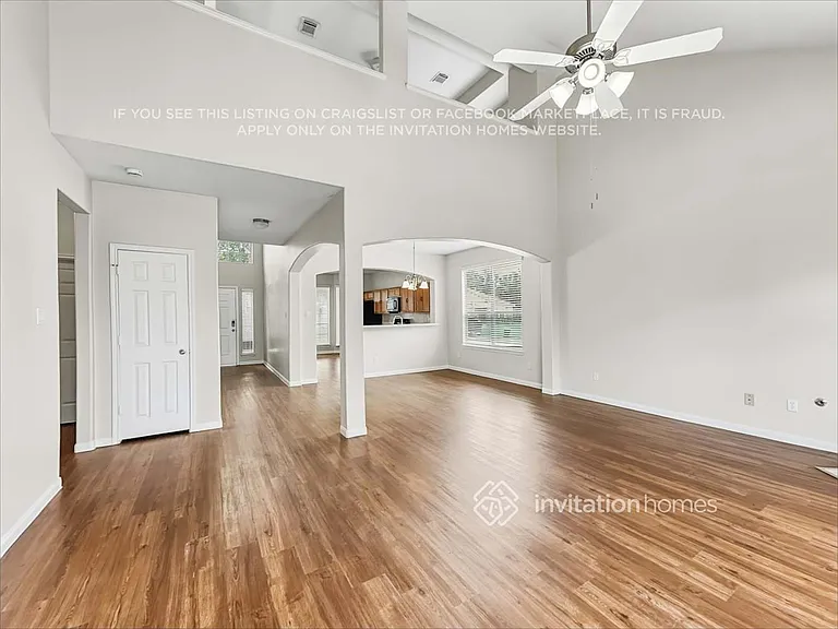 3807 Liberty Square Trl — Photo 6