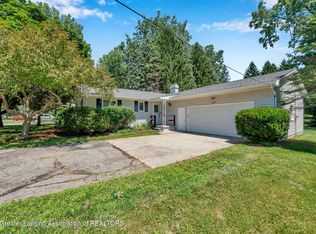 1225 Sandhill Dr, Dewitt, MI 48820