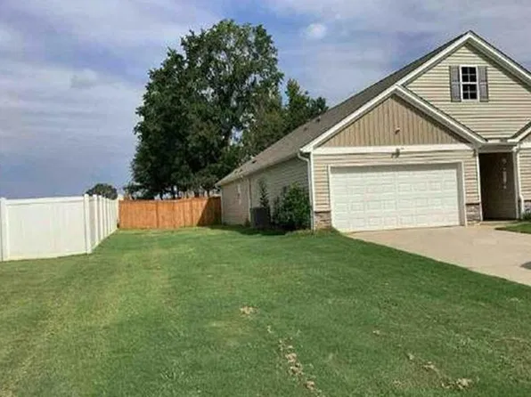 2082 Maggie Acres Rd, Chesnee, SC 29323