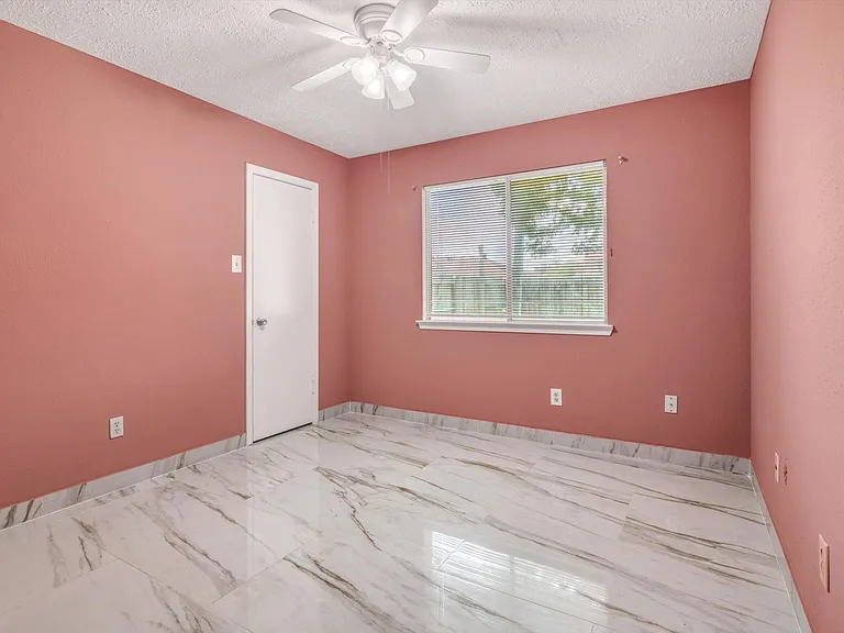 7431 Ridgeberry Dr — Photo 21