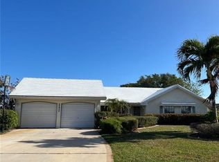 2172 SE Erwin Rd, Port Saint Lucie, FL 34952