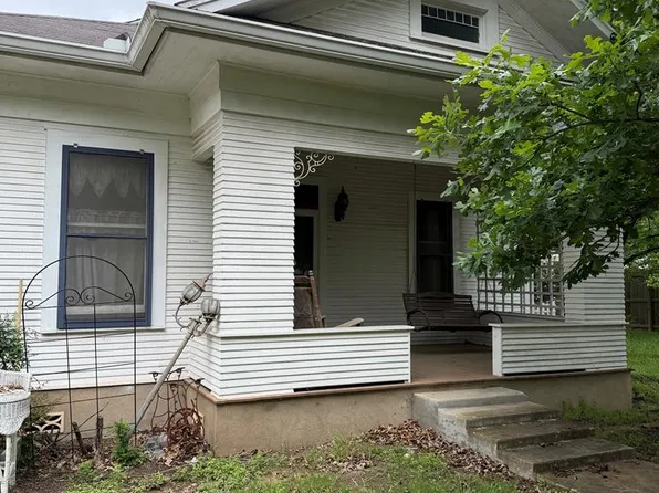 307 Fulton St, Fredericksburg, TX 78624