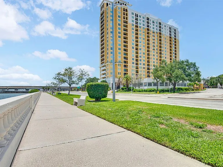 345 Bayshore Blvd #403 — Photo 51