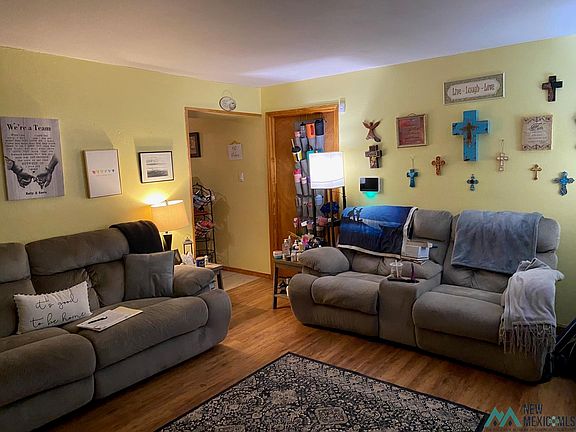 4th image of 1721 N Penasco Dr