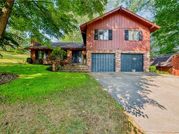 10 Ridgewood Dr, Mc Donald, PA 15057