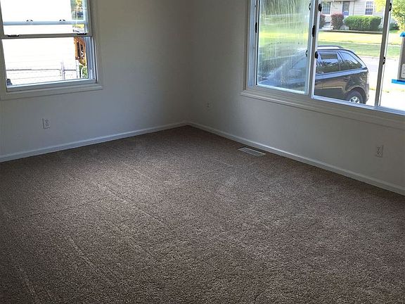 Living room picture #2