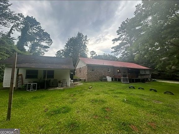 2nd image of 52 Brenda Rd