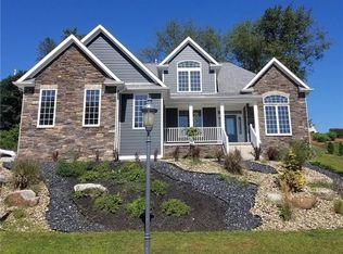 111 Deer Creek Dr, Mount Pleasant, PA 15666