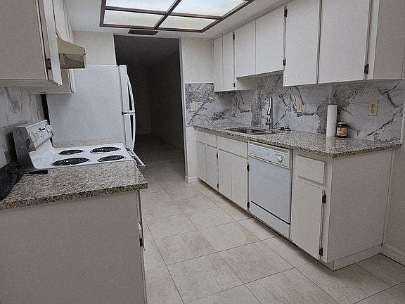 4th image of 7360 Ulmerton Rd APT 3C