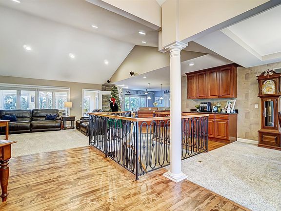 5th image of 5815 Woodthrush Ln