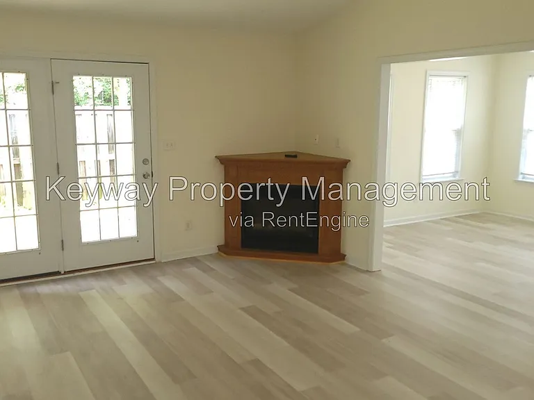 405 Long Needle Cir — Photo 4