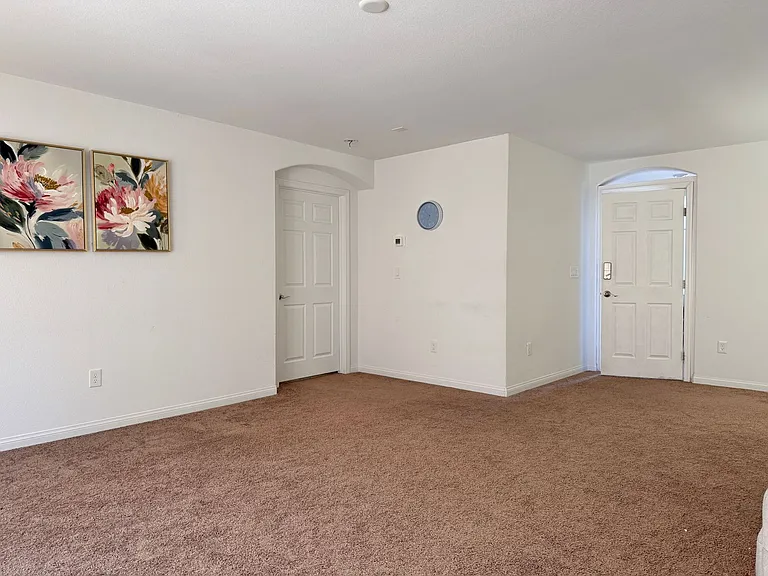 7777 Westwind Rd — Photo 6