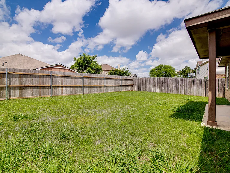 2517 Carolina Dr — Photo 31
