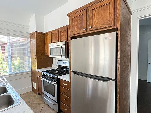 3rd image of 3935 4th Ave Unit 3941