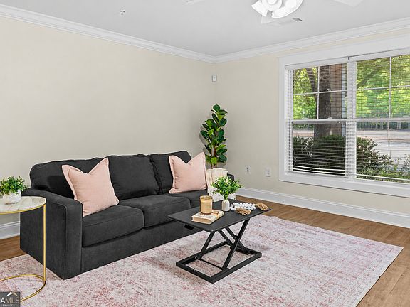 5th image of 1035 Barnett Shoals Rd APT 913