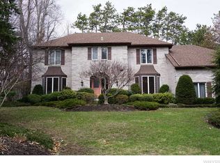 208 Deer Run, Amherst, NY 14221