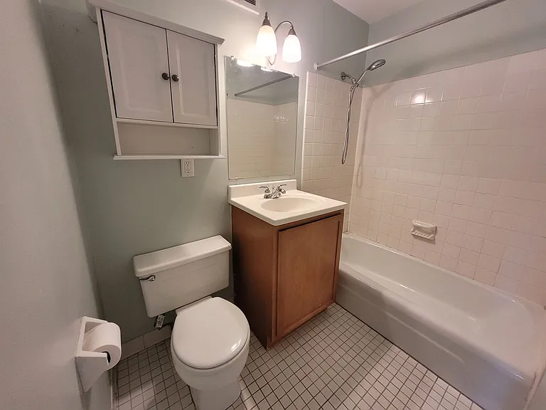 3150 Excelsior Blvd #305 — Photo 10