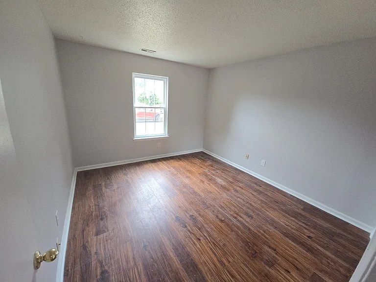 5360 Chatham Hall Dr — Photo 5