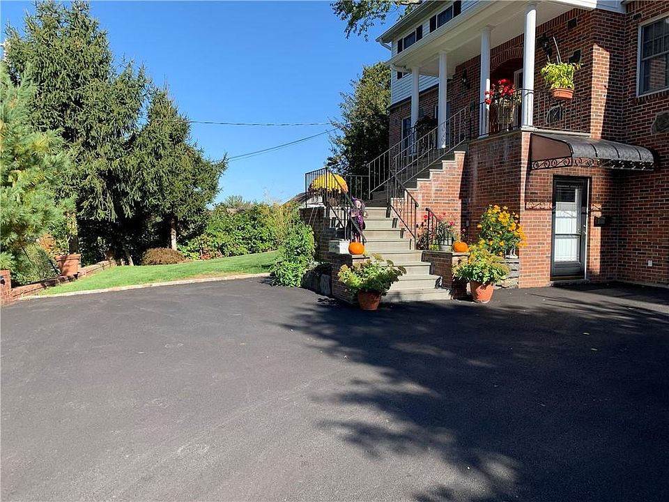 1st image of 860 Linda Ave