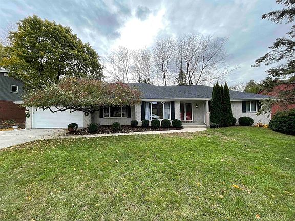 2nd image of 4119 Dorset Dr