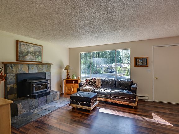 3rd image of 14706 447th Ave SE