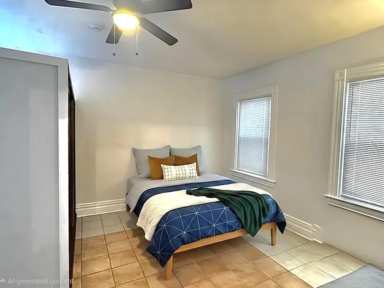 231 W Burgess St #1 — Photo 2