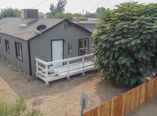 831 E Orange Ave, Porterville, CA 93257