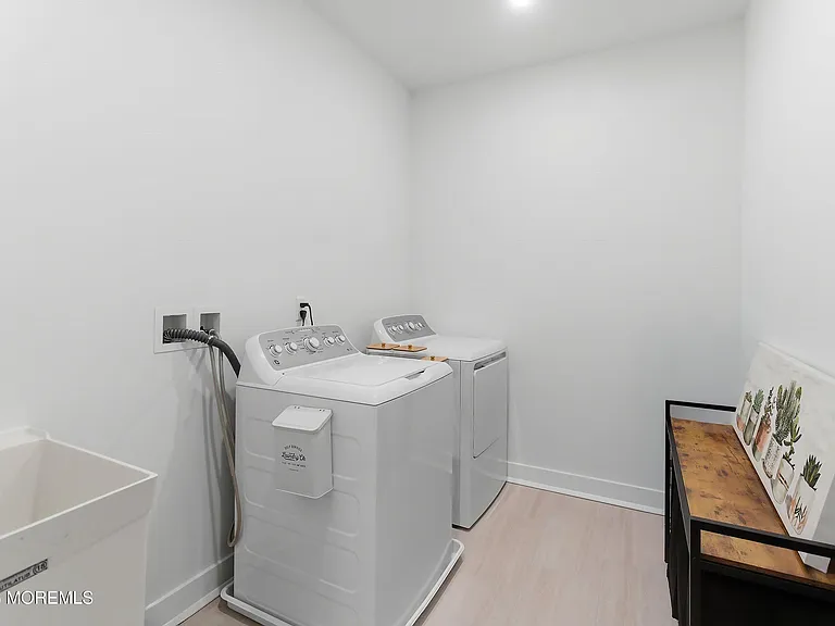 1402 Journey Ave — Photo 42