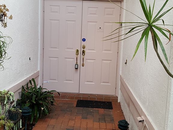 3rd image of 11744 Castellon Ct
