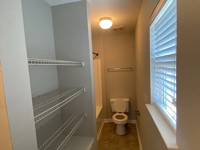 1218 Vistiana Dr — Photo 37