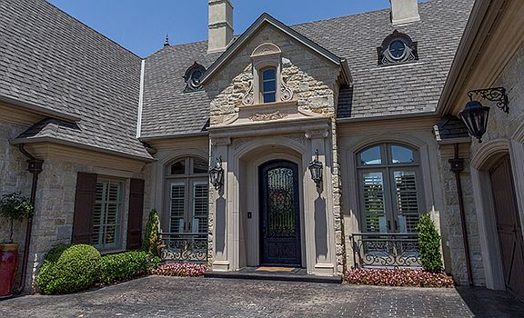 3rd image of 14900 Gaillardia Ln