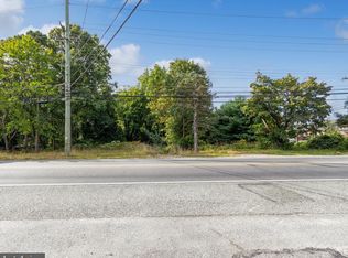 997 W Sherman Ave, Vineland, NJ 08360