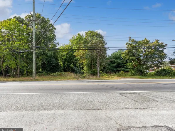 997 W Sherman Ave, Vineland, NJ 08360