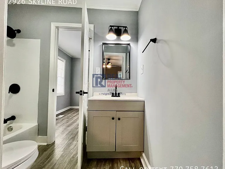 2926 Skyline Dr — Photo 6
