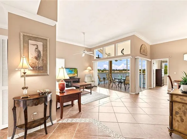 2671 Citrus Lake DR #306, NAPLES, FL 34109