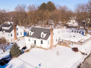 5 Lucille Ct, Wynantskill, NY 12198