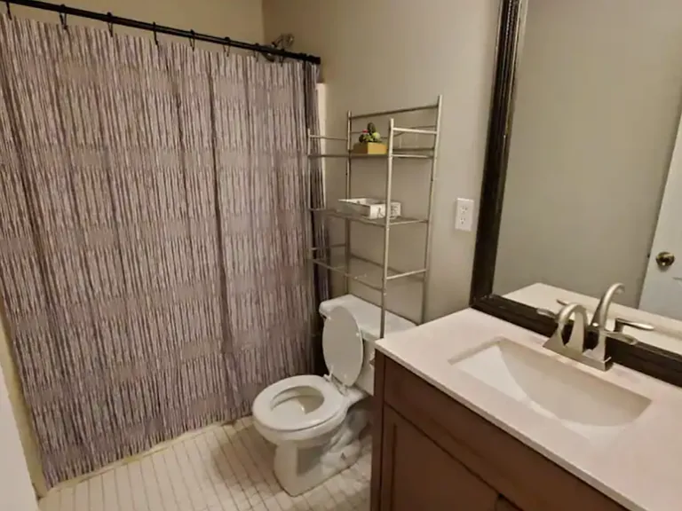1935 Venesa Cir — Photo 29