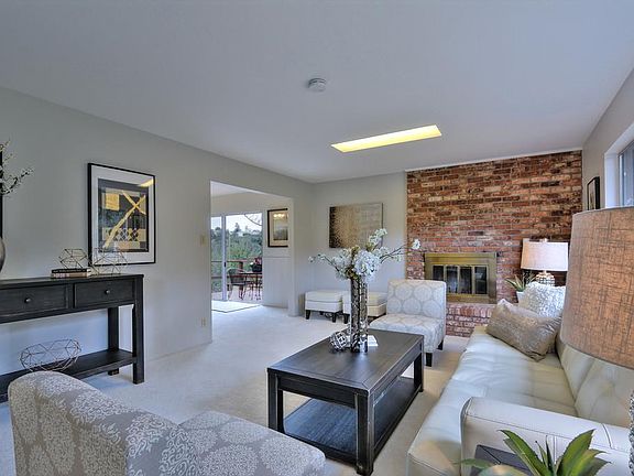 5th image of 2700 Barclay Way