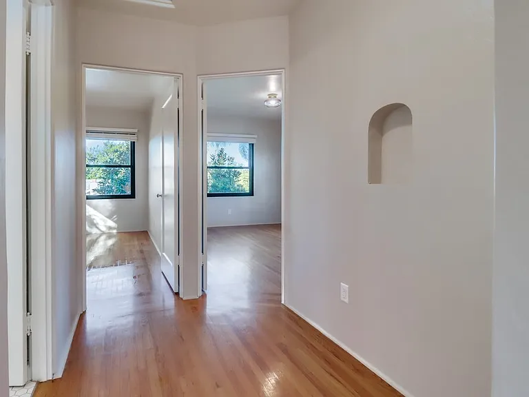 4706 Vista St — Photo 14