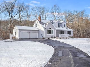 186 County Rd, Woodstock, CT 06281